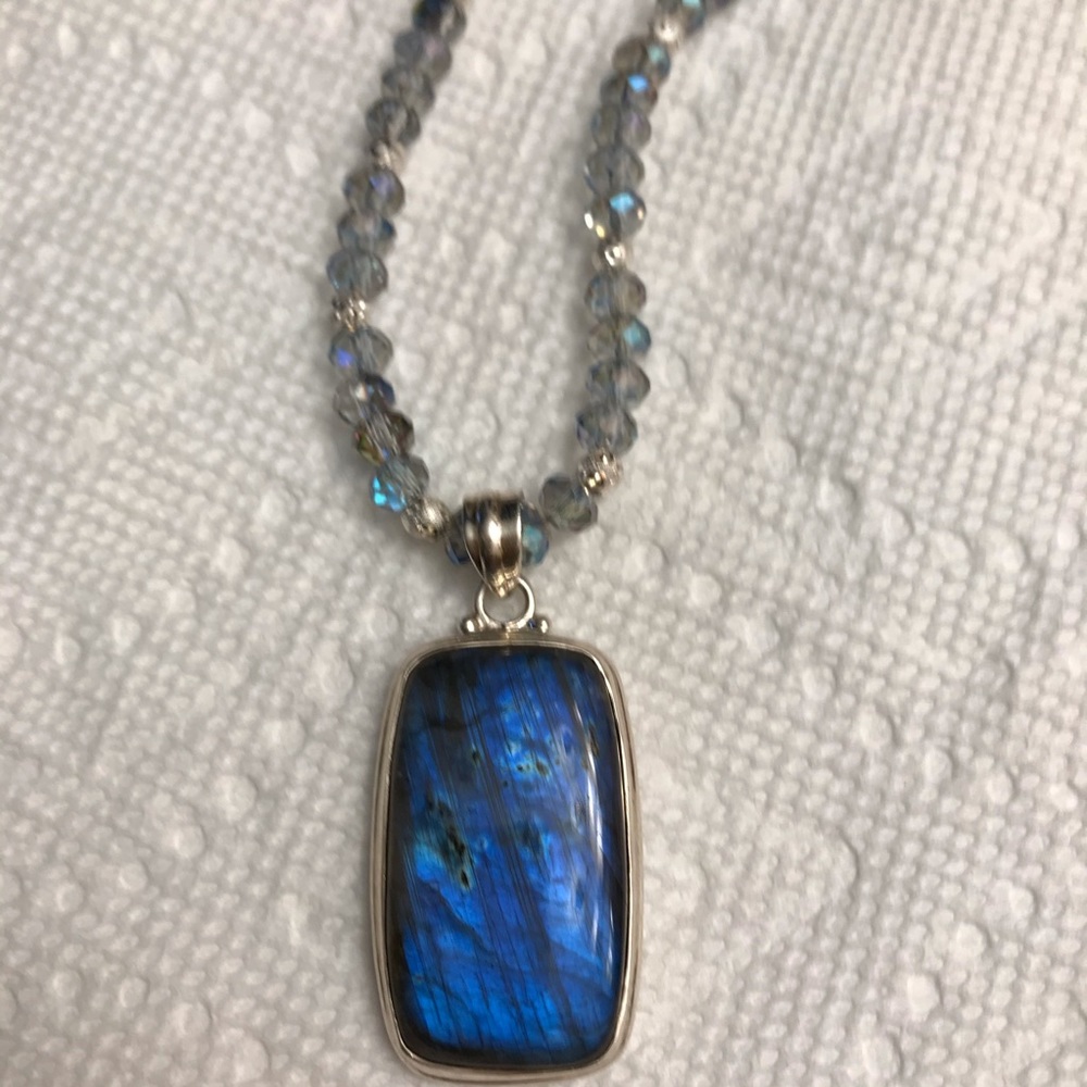 Necklace - Picture 2 of 3